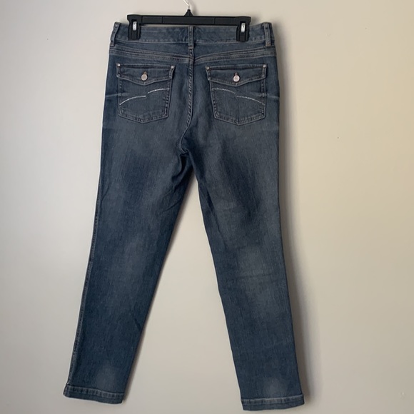 White House Black Market Bling Accent Medium Wash fade distressed Blue Denim - Picture 7 of 10